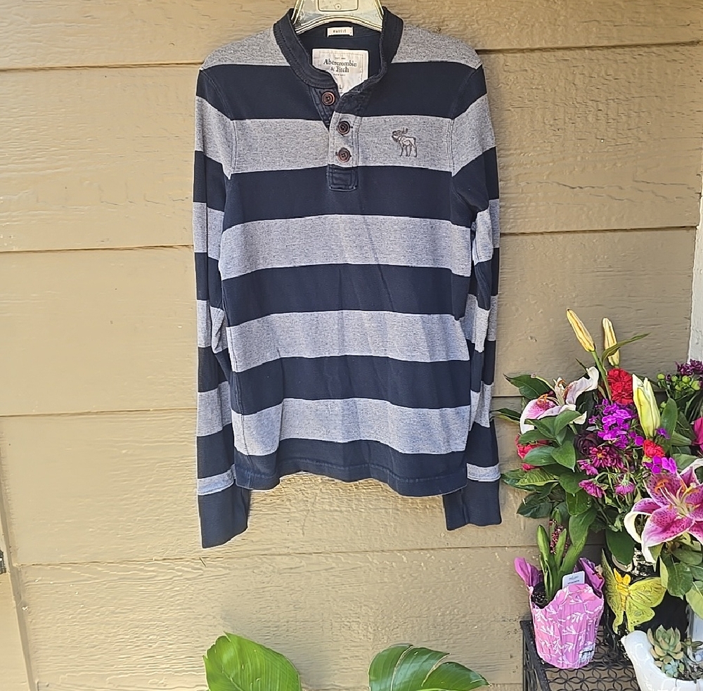 Abercrombie Striped Muscle Henley Large